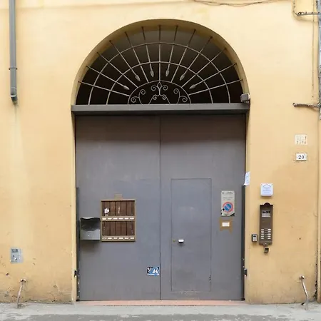 The Medieval Heart Of Free Parking Apartament *